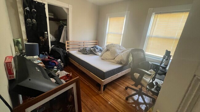 Photo - 140 Brooks St Unit 2