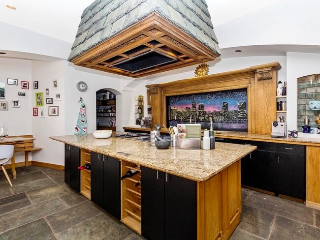 Photo - 86 South St Unit 2A