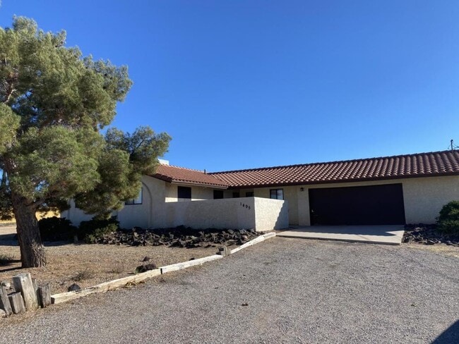 Building Photo - 1495 Franklin Dr