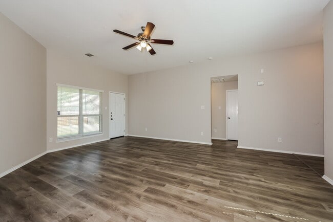 Photo - 1206 Beacon Hill Dr
