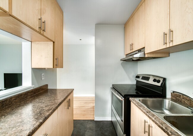 Photo - 1585-1585 Oxford St Unité 204