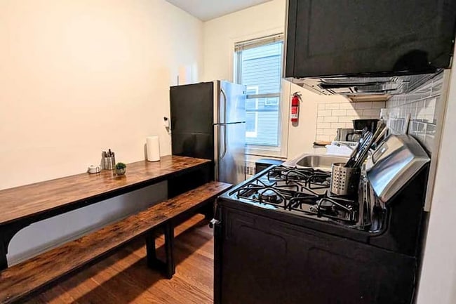 Photo - 108 Gotthart St