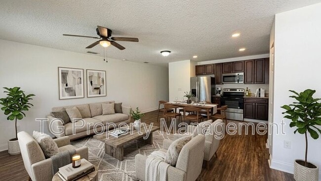 Photo - 1756 Lane Ave S
