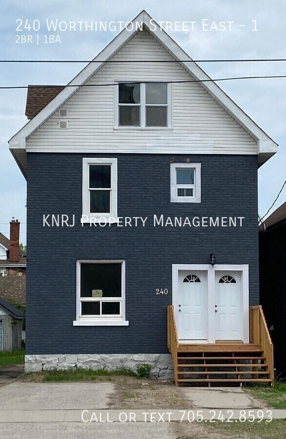 Building Photo - Two Bedroom Apartment Unit 1