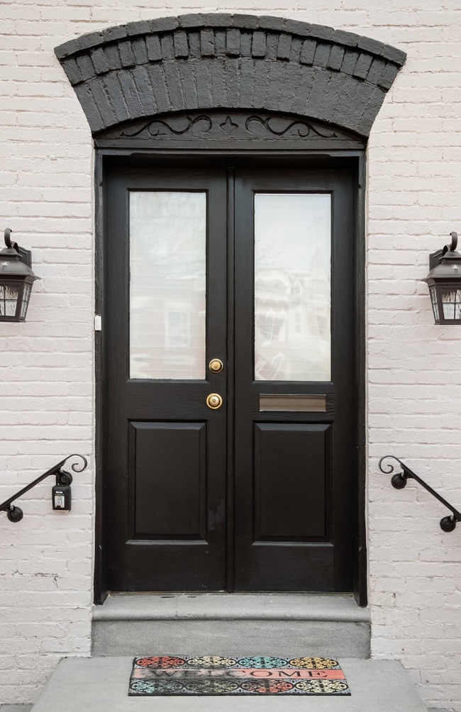 Photo - 901 A St NE Unit Capitol Hill Luxury Suite