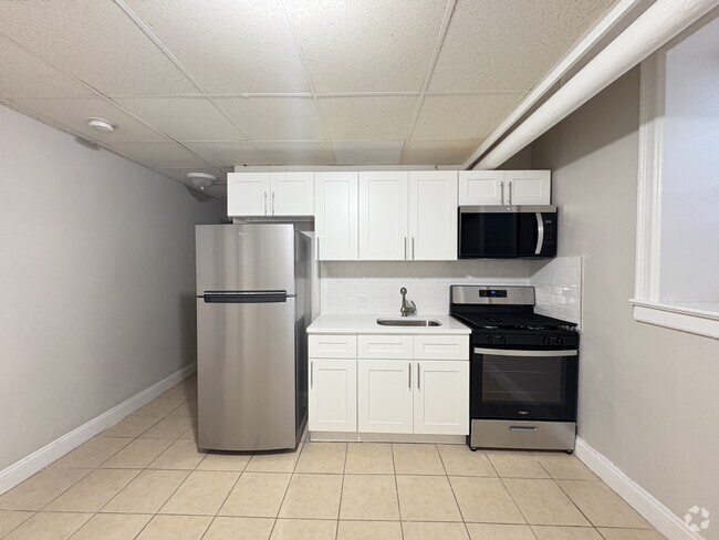 Building Photo - 318 Union St Unit Basement Rental