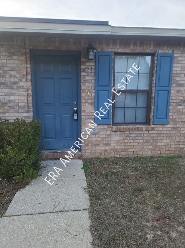 Building Photo - 120-124 Patton St Rental