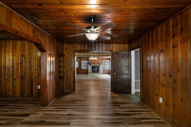 8875 Franklin Ave