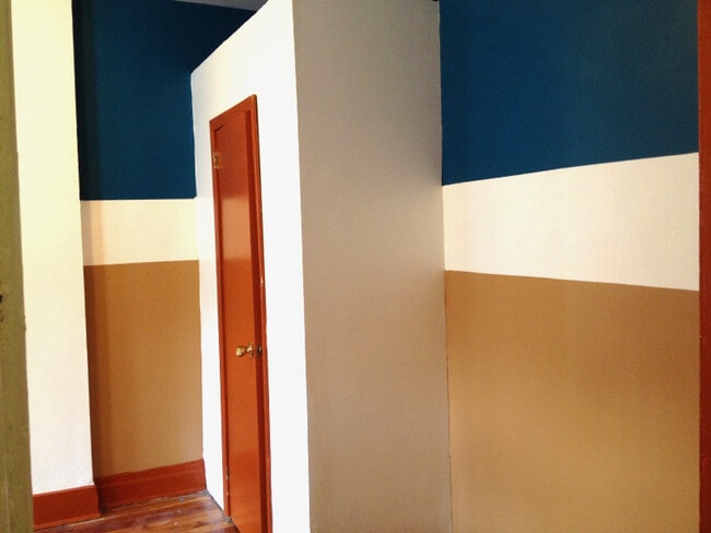 Photo - 535 E 29th St