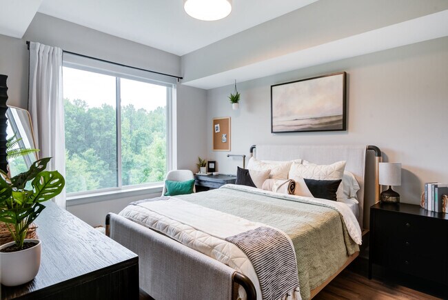 Vista Fairfax Corner apartments — community photo