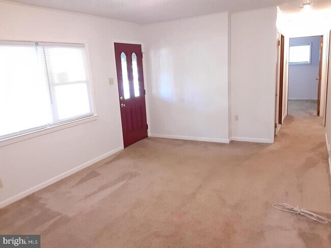 Photo - 209 Baldwin Rd