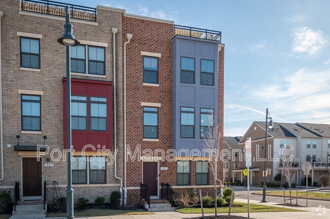 Building Photo - 1801 E Chase St Rental