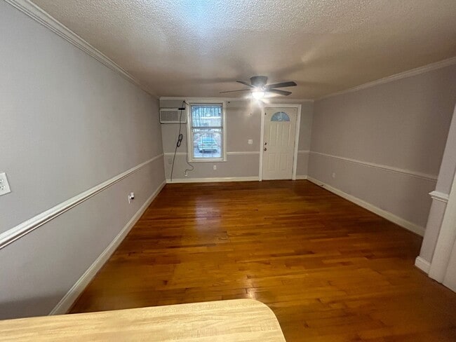 Building Photo - 1019 Monticello St Unit 1019-E Mon