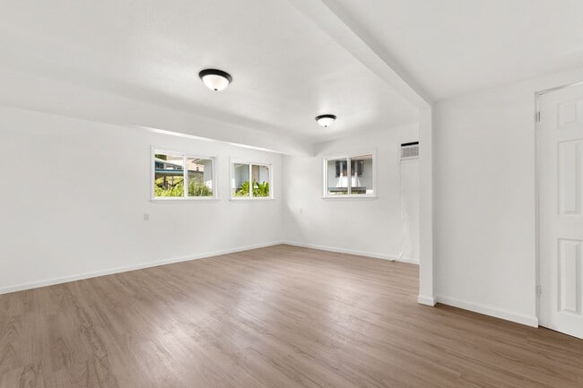 Building Photo - Ground Floor Studio in Kaneohe. Rental