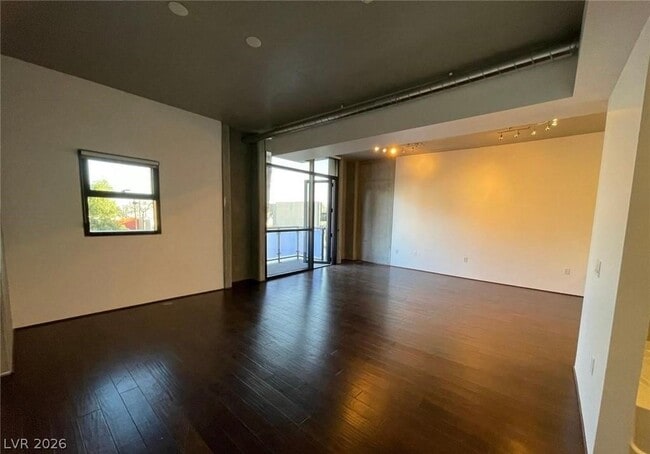 Photo - 353 E Bonneville Ave Unidad 275