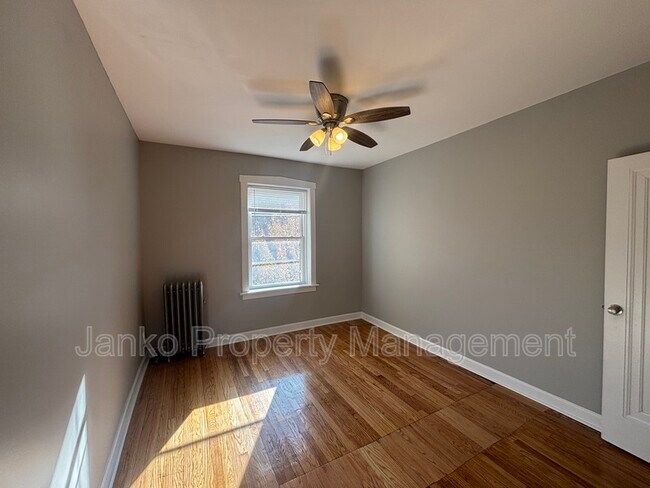 3116 W 61st St Unit 2