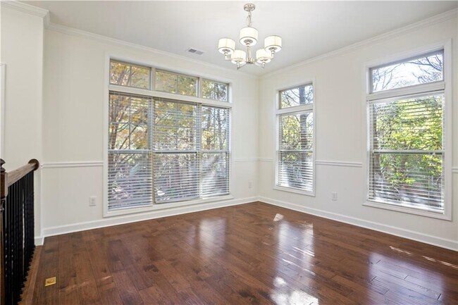 Photo - 2253 Lavista Ct NE