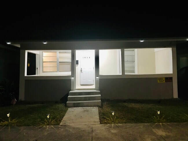 Photo - 1035 22nd St House
