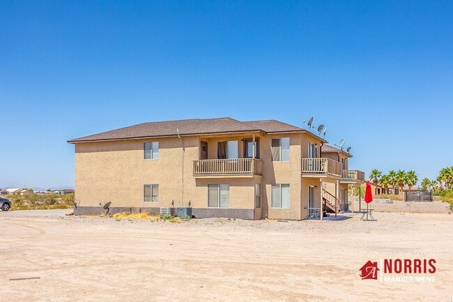 Photo - 8550 W Monaco Blvd Unidad #A (556)