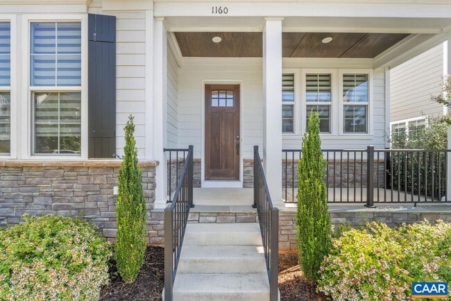 Photo - 1160 Colbert St