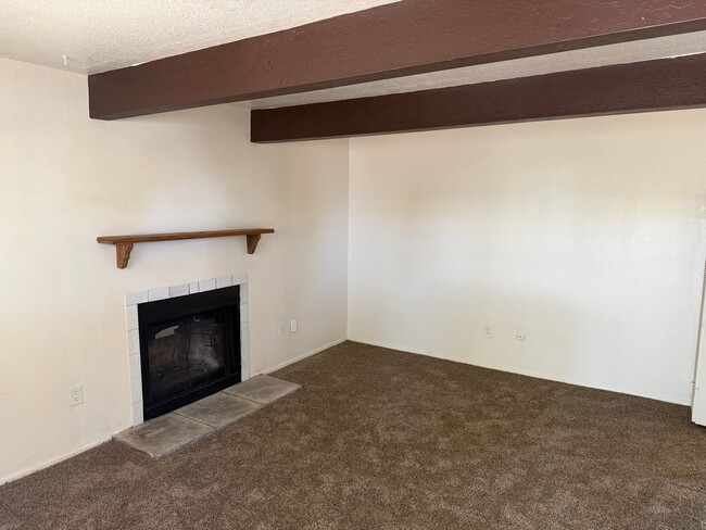 Building Photo - General Marshall St (216) Unit 2