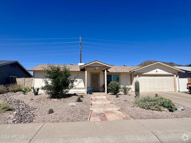 Building Photo - 10816 S Mandan St Rental