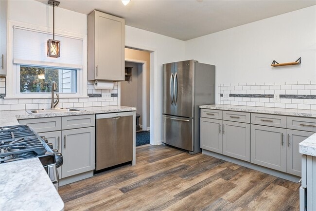 Photo - 46 Country Ln