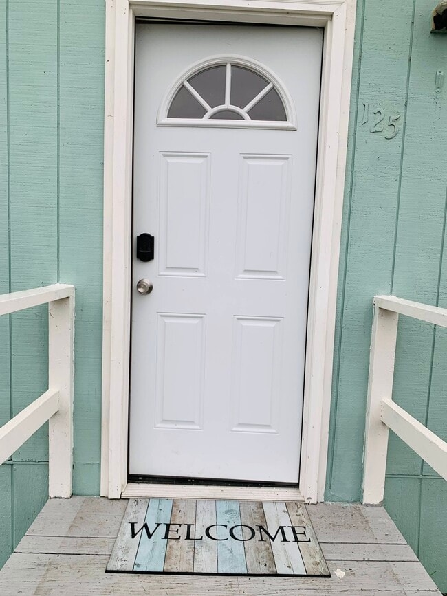 Photo - 125 S 8th St