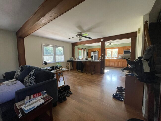 28 Gurley Rd Unit 28 Gurley