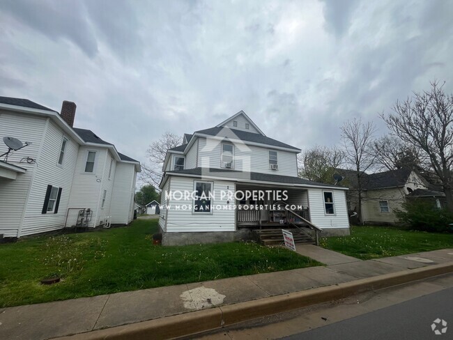 Building Photo - 1218 S 18th St Unit 3 Rental