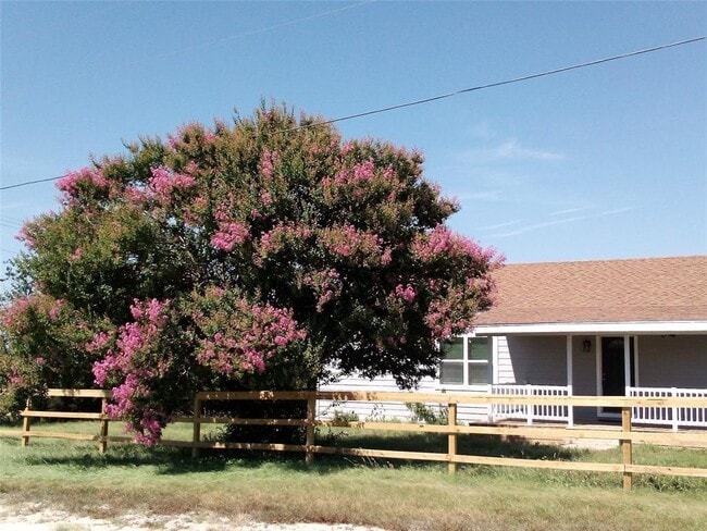 Building Photo - 51 Private Rd 901 Rental