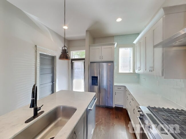 Photo - 6813 Charlotte Pike