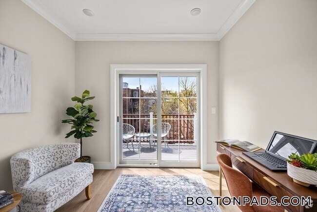 Building Photo - 303 Maverick St Rental