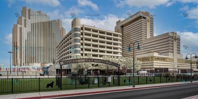 Building Photo - 1 Bedroom 2 Bathroom with Bonus room area!... Rental