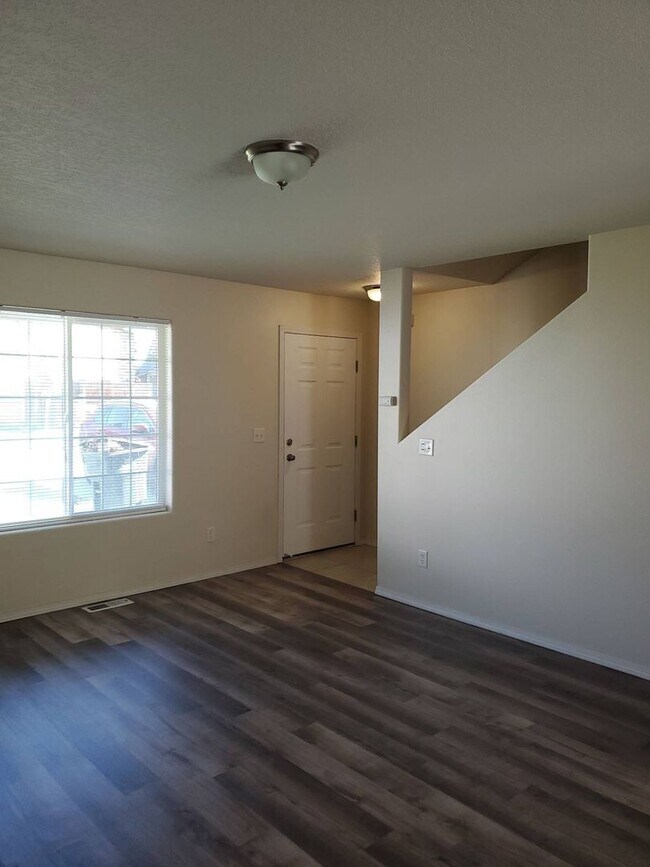 460 Laguna Dr Unidad 460B Laguna Dr
