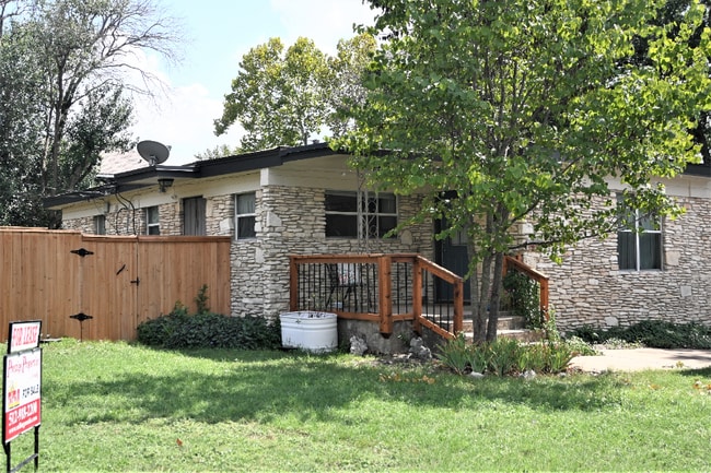 Building Photo - 7617 Watson St