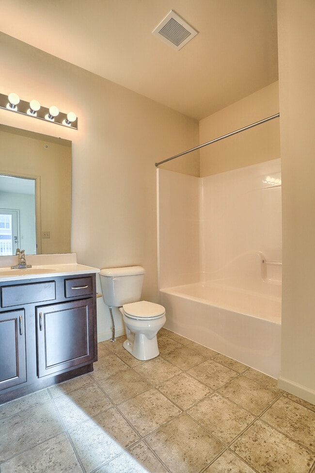 Daisy Floor Plan - Holly Tree