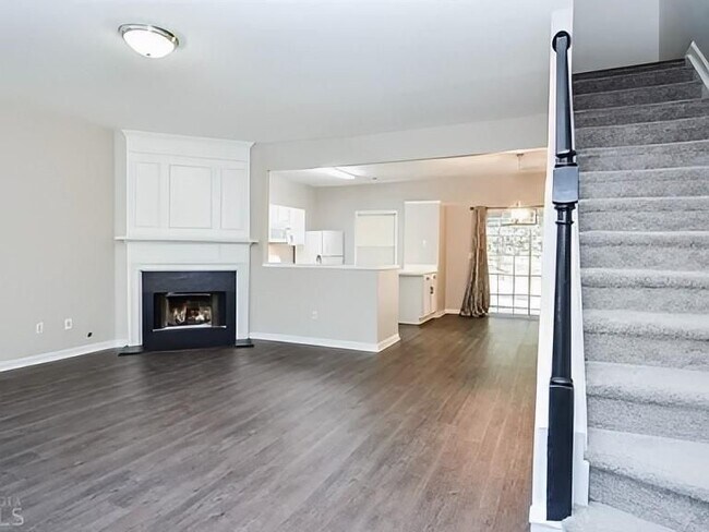 Photo - 4645 Valais Ct