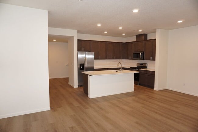 Photo - 11424 NE 127th Ct