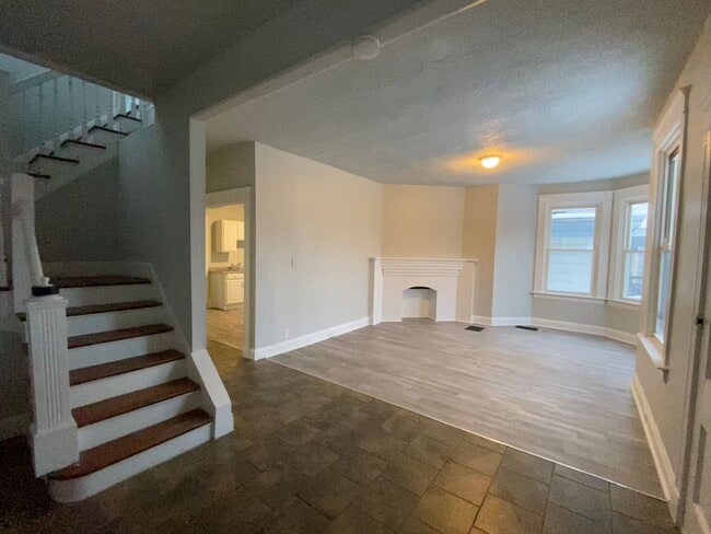 Photo - CENTRALLY LOCATED 6 BEDROOM 2 BATH OVER 2200 SQ FT!