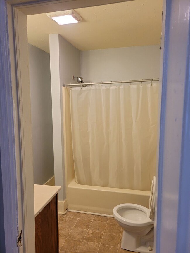 Photo - Large 4 bed 2 bath home near VSU