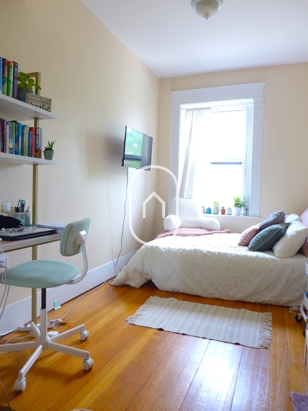 Photo - 15 Alton Pl Unit a