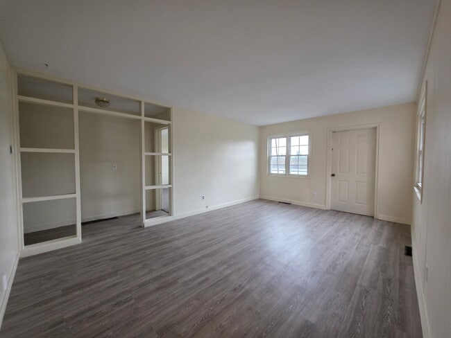 Photo - 64 Albany St Unit #2