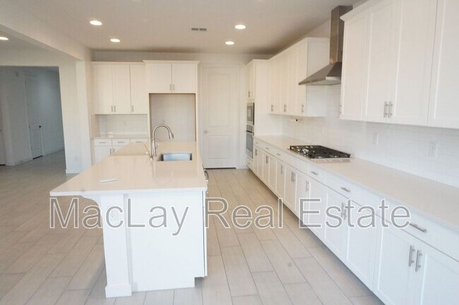 Photo - 40562 W Michaels Dr