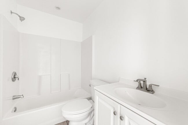 Photo - 1510 E Cesar E Chavez Ave