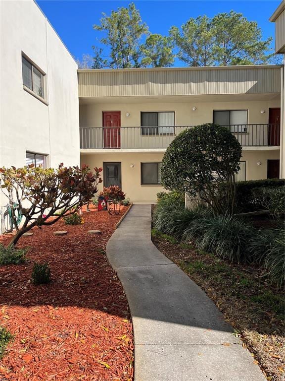 Building Photo - 3300 Fox Chase Cir Unit 226