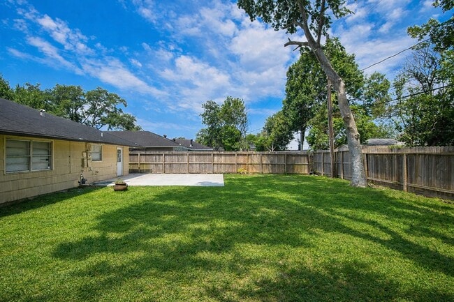 Photo - 5330 Windswept Ln