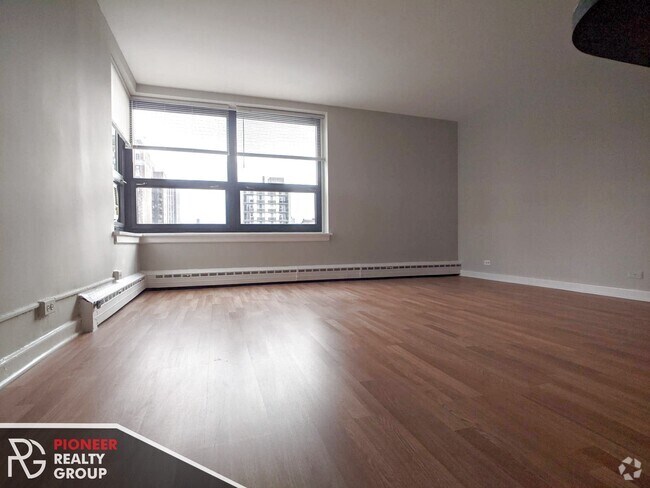 Building Photo - 433 W Wellington Ave Unit W445-10E Rental