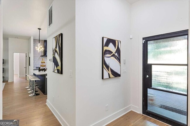 Photo - 977 Fleetwood Cir SW