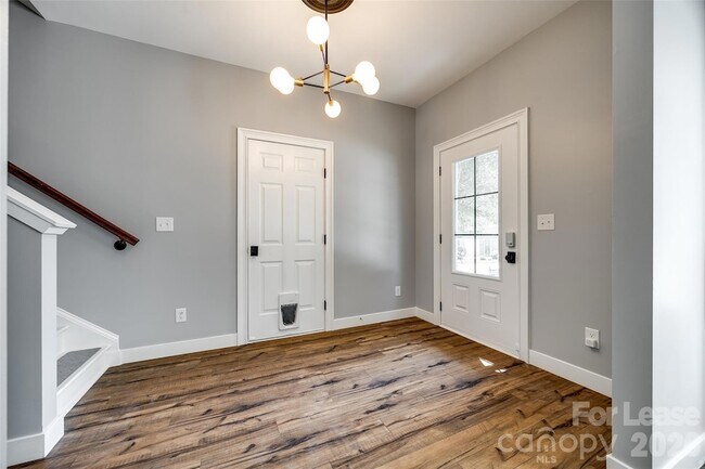 Photo - 440 Battery Cir